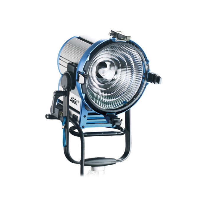 ARRI M18 MAN BLUE/SILVER INTERNATIONAL (VEAM)