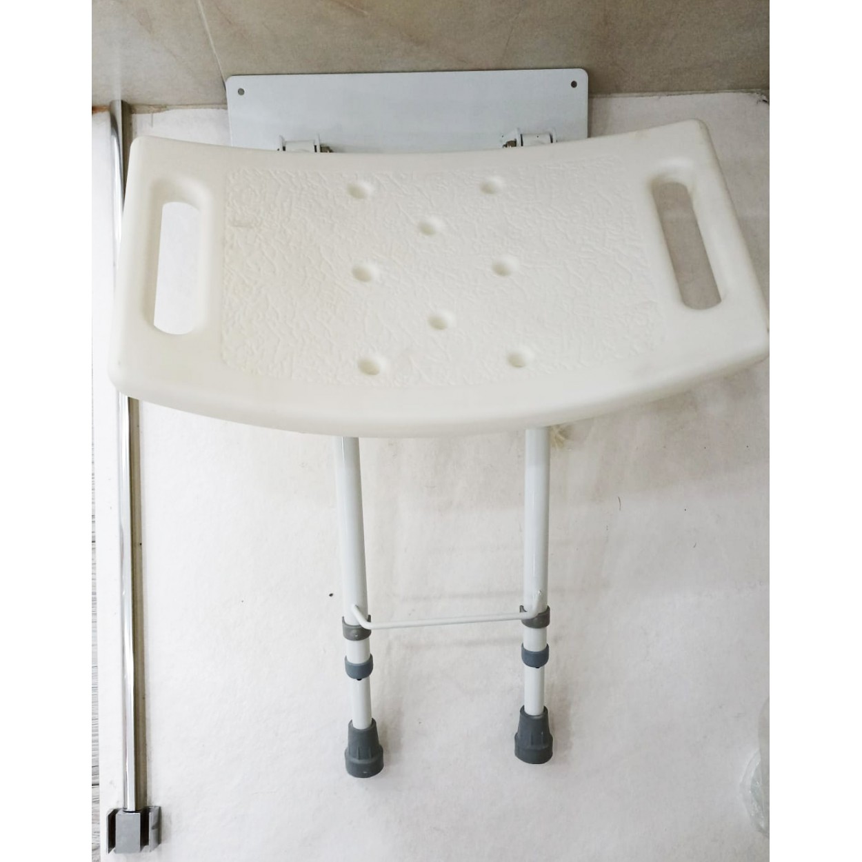 ASIENTO PARA PARED ABANTIBLE PARA DUCHA