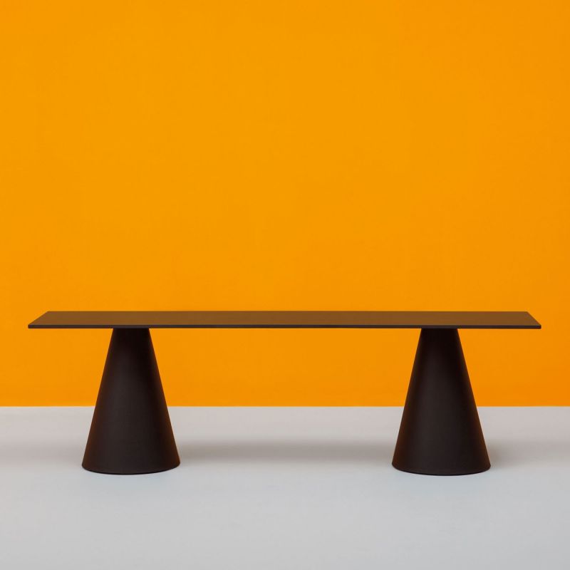 Banco Ikon bench