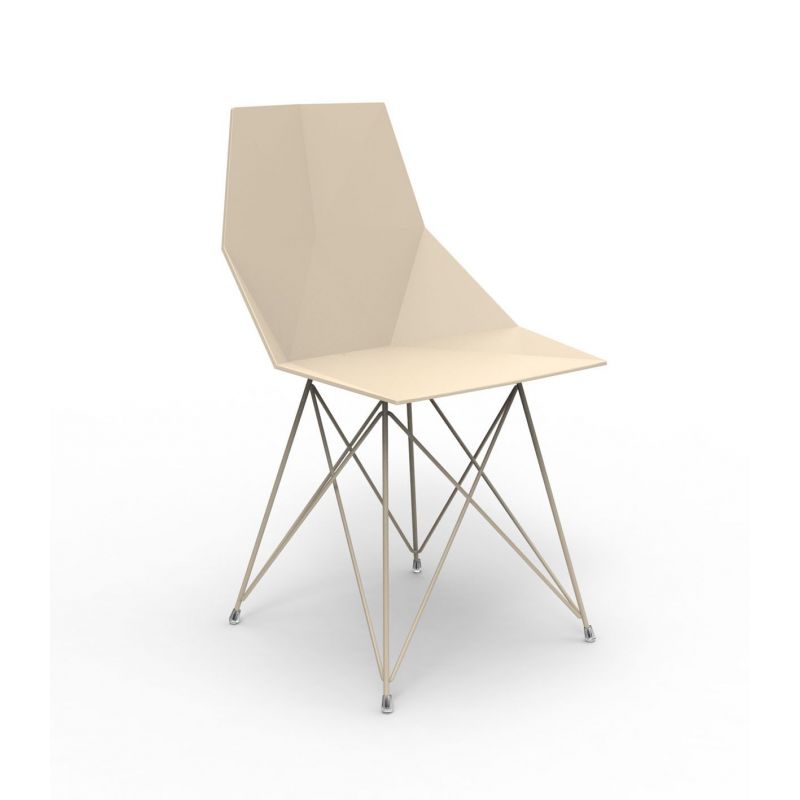 Silla Faz inox, con las patas en acero inoxidable lacado y perfecta para exterior