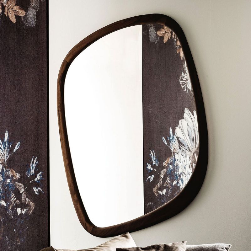 Janeiro, la belleza de este espejo está en su asimetría