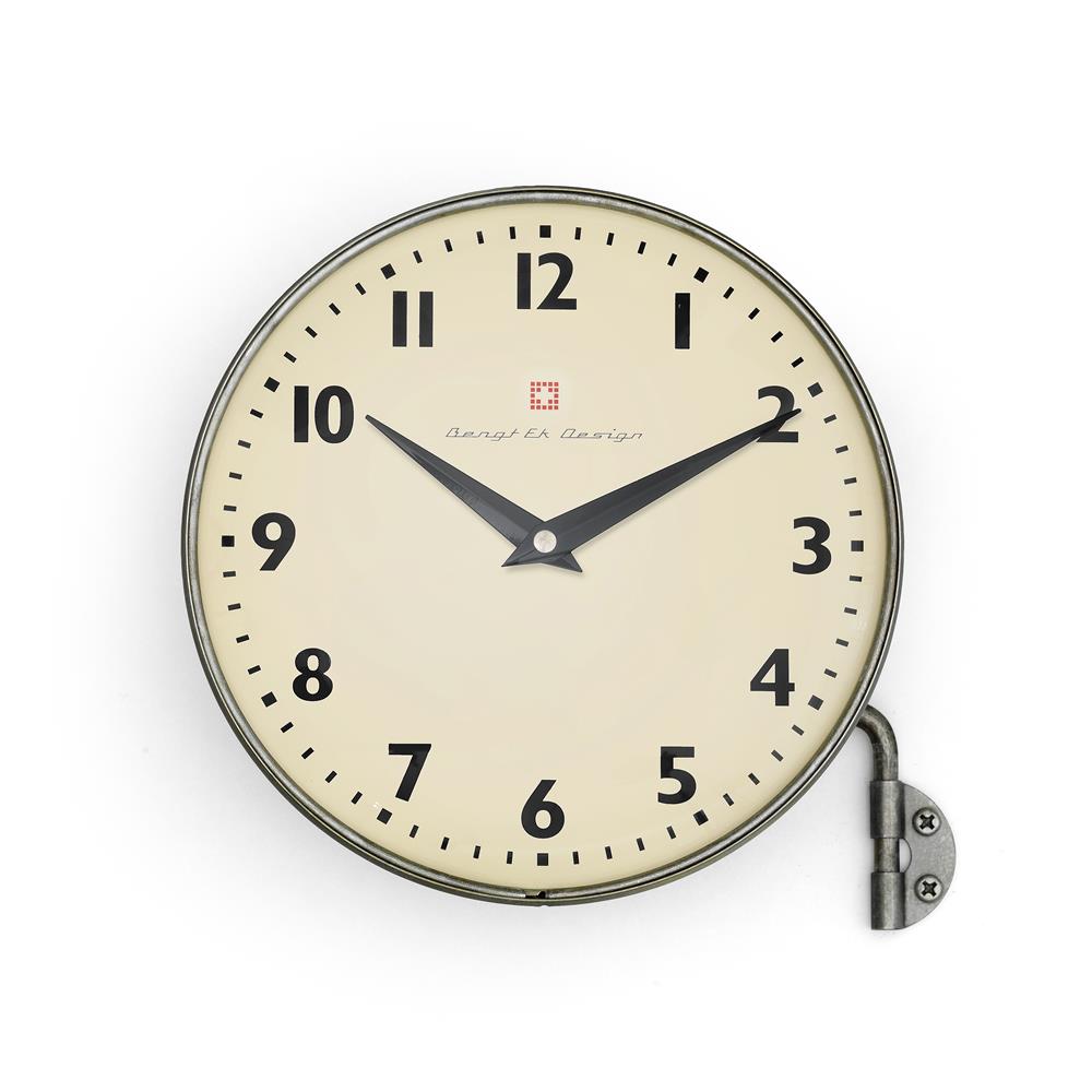 Reloj de pared con brazo Bengt roble zinc