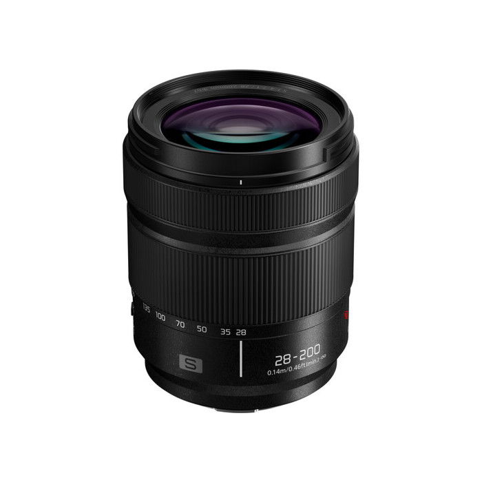 Panasonic Lumix S 28-200/4-7.1 Macro OIS