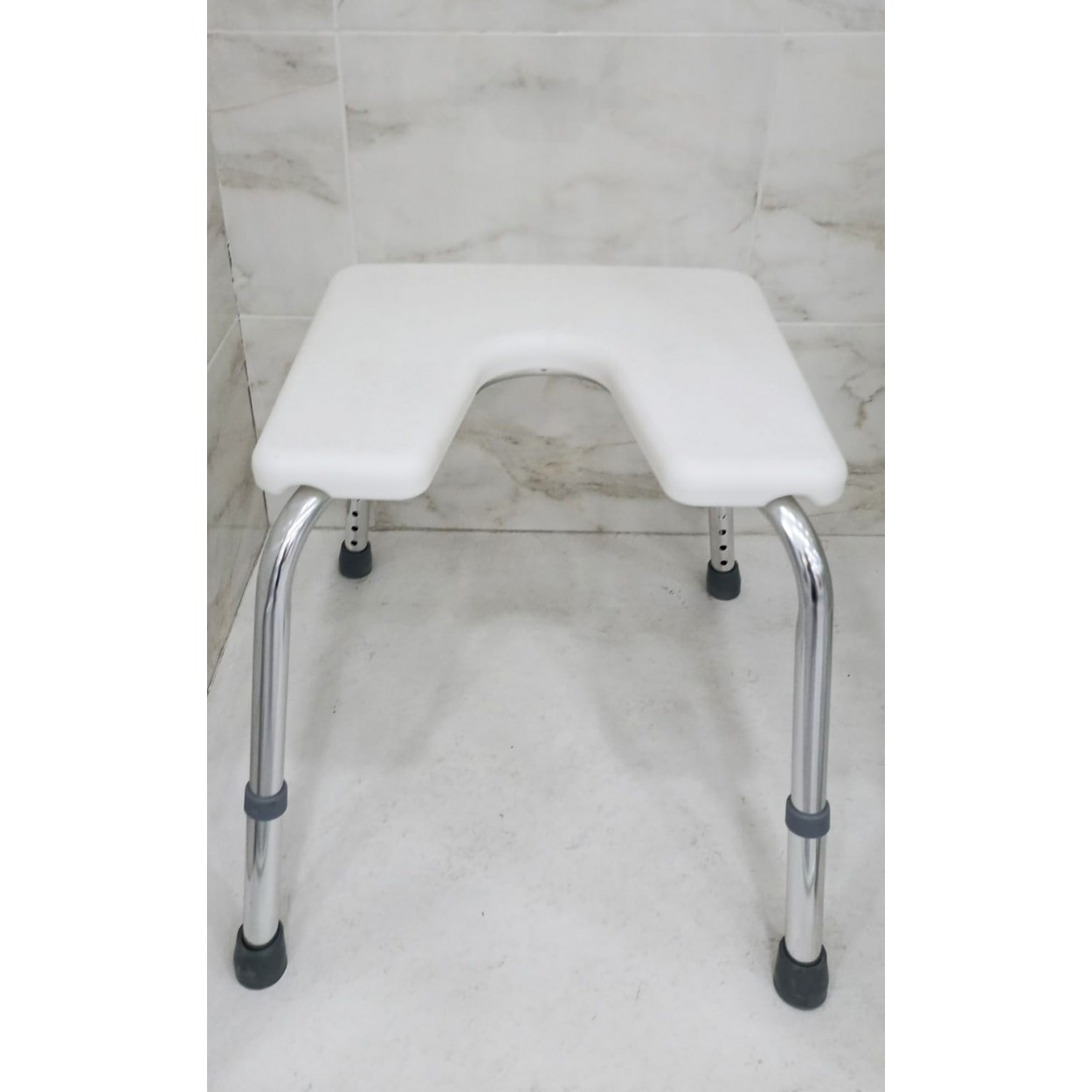 TABURETE PARA DUCHA CON ASIENTO EN "U"