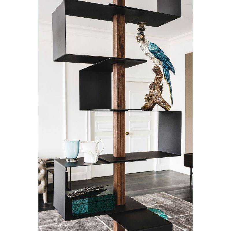 Tokyo, separa los espacios en tu salón con esta elegante estantería que combina madera natural de nogal y acero